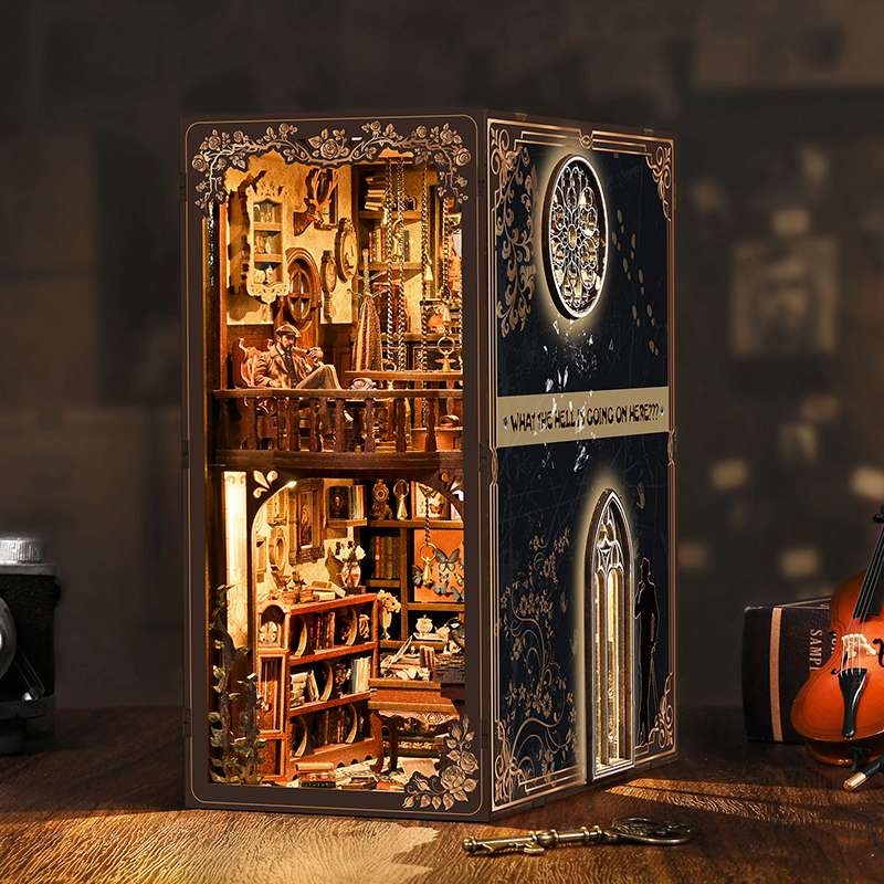 Secret Case Files Detective DIY Book Nook Kit