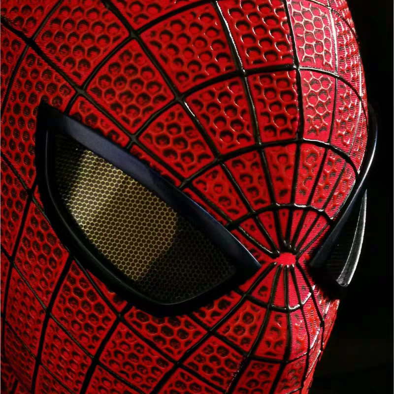 The Amazing Spider-Man Wearable Resin Mask with Removable Lenses